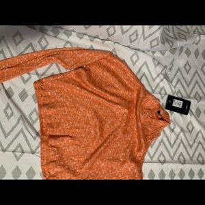 Long sleeve crop top